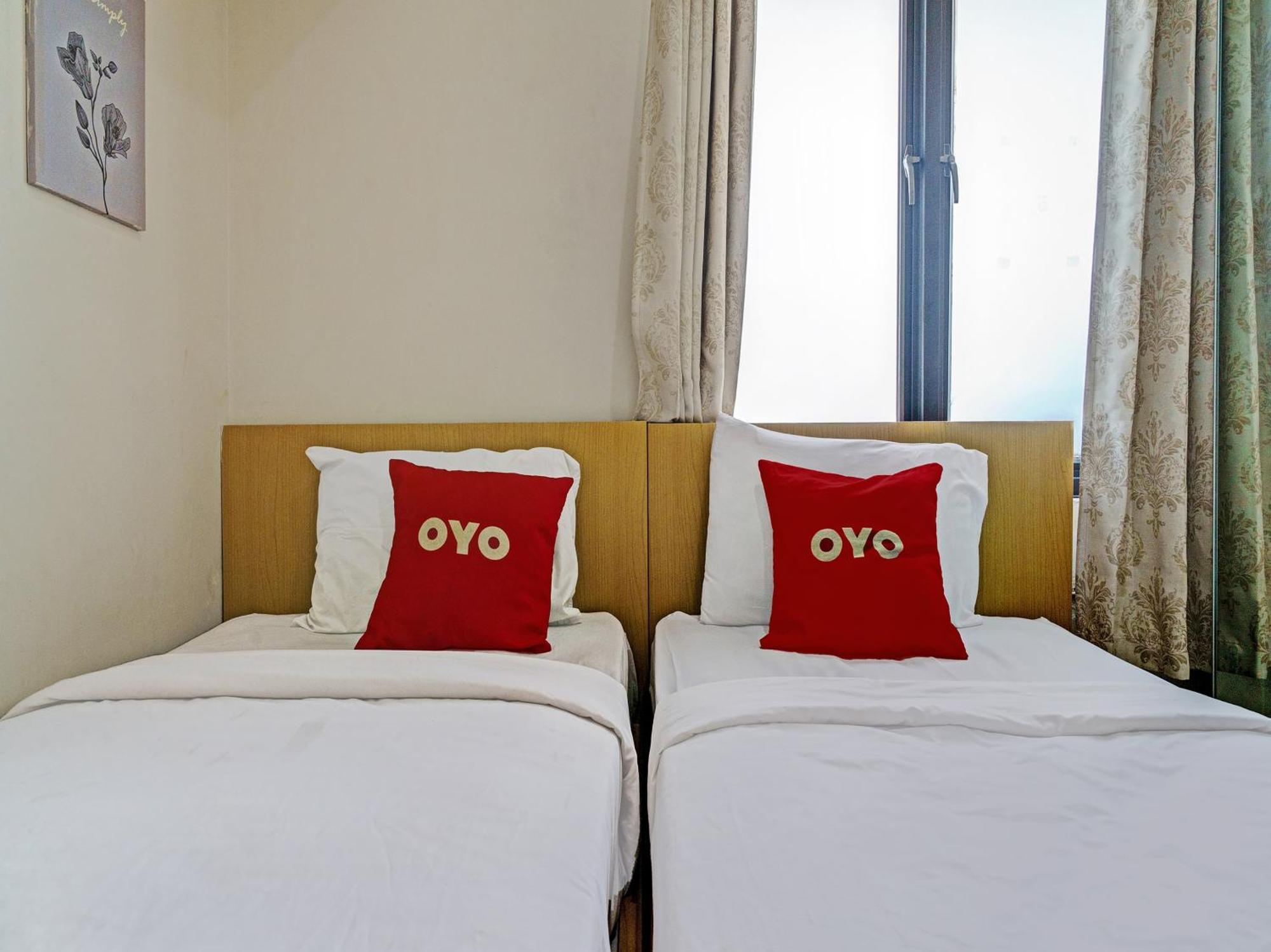 Oyo 92772 Losmen Diah Syariah Langsa Exterior foto