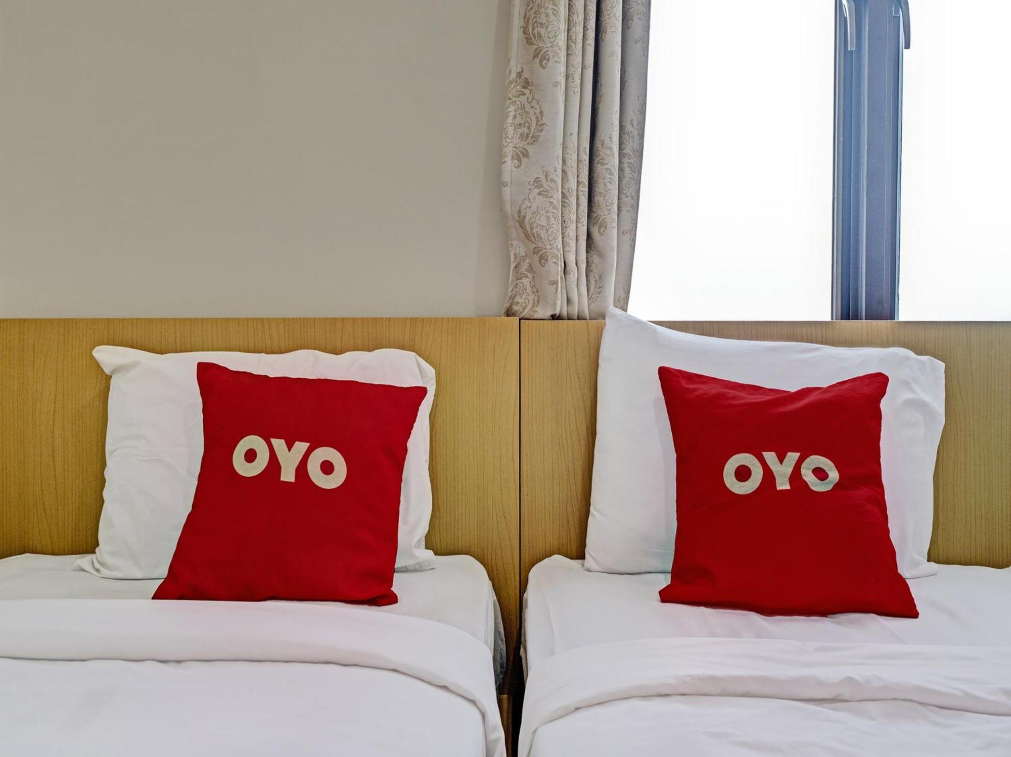 Oyo 92772 Losmen Diah Syariah Langsa Exterior foto